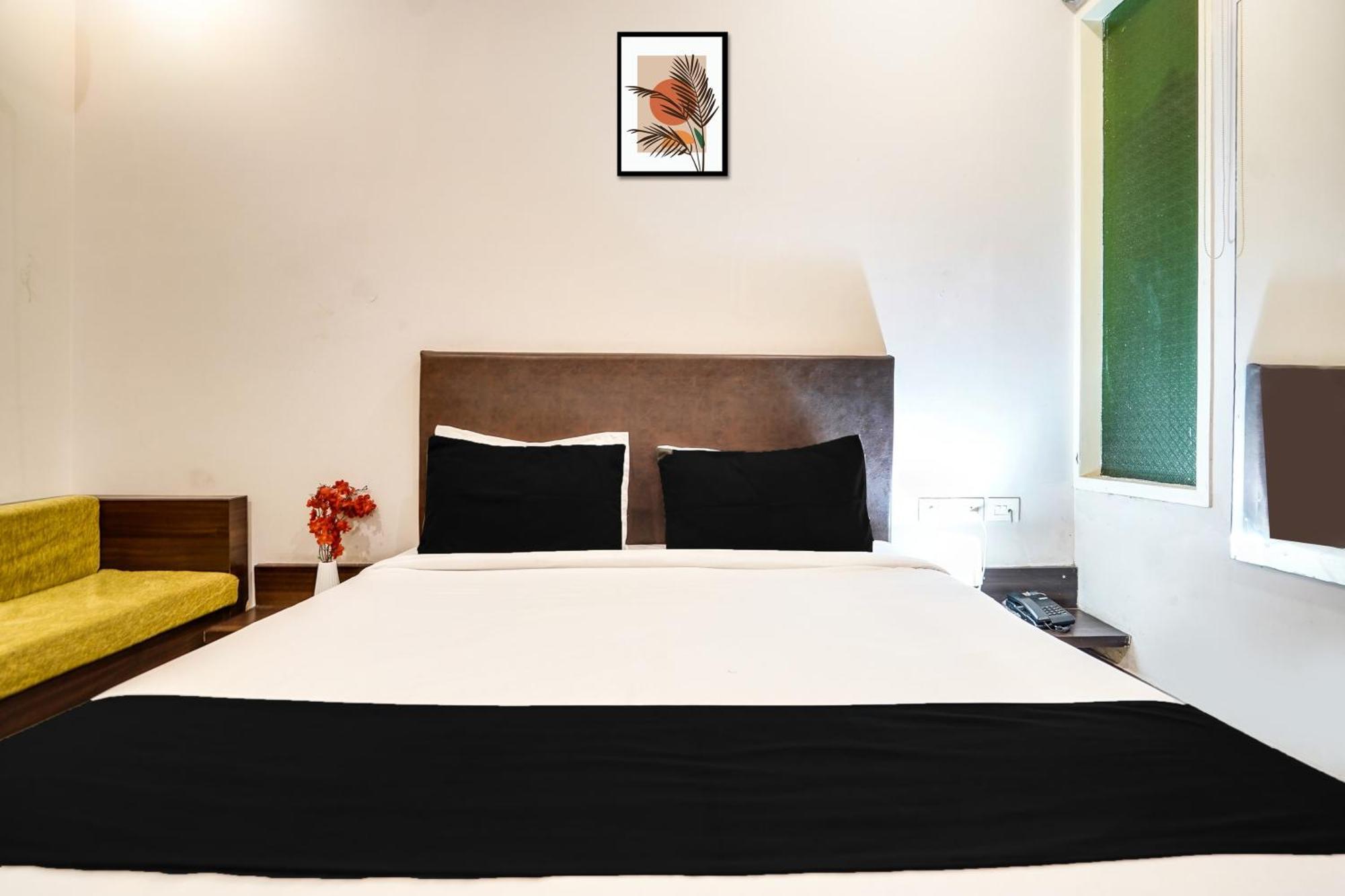 Super Townhouse Mansarovar Near Metro Station Dźajpur Zewnętrze zdjęcie
